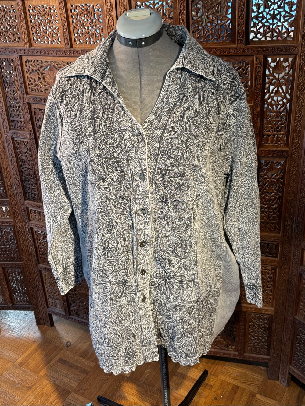 Parsley & Sage Gray Embroidered Button-Front Jacket